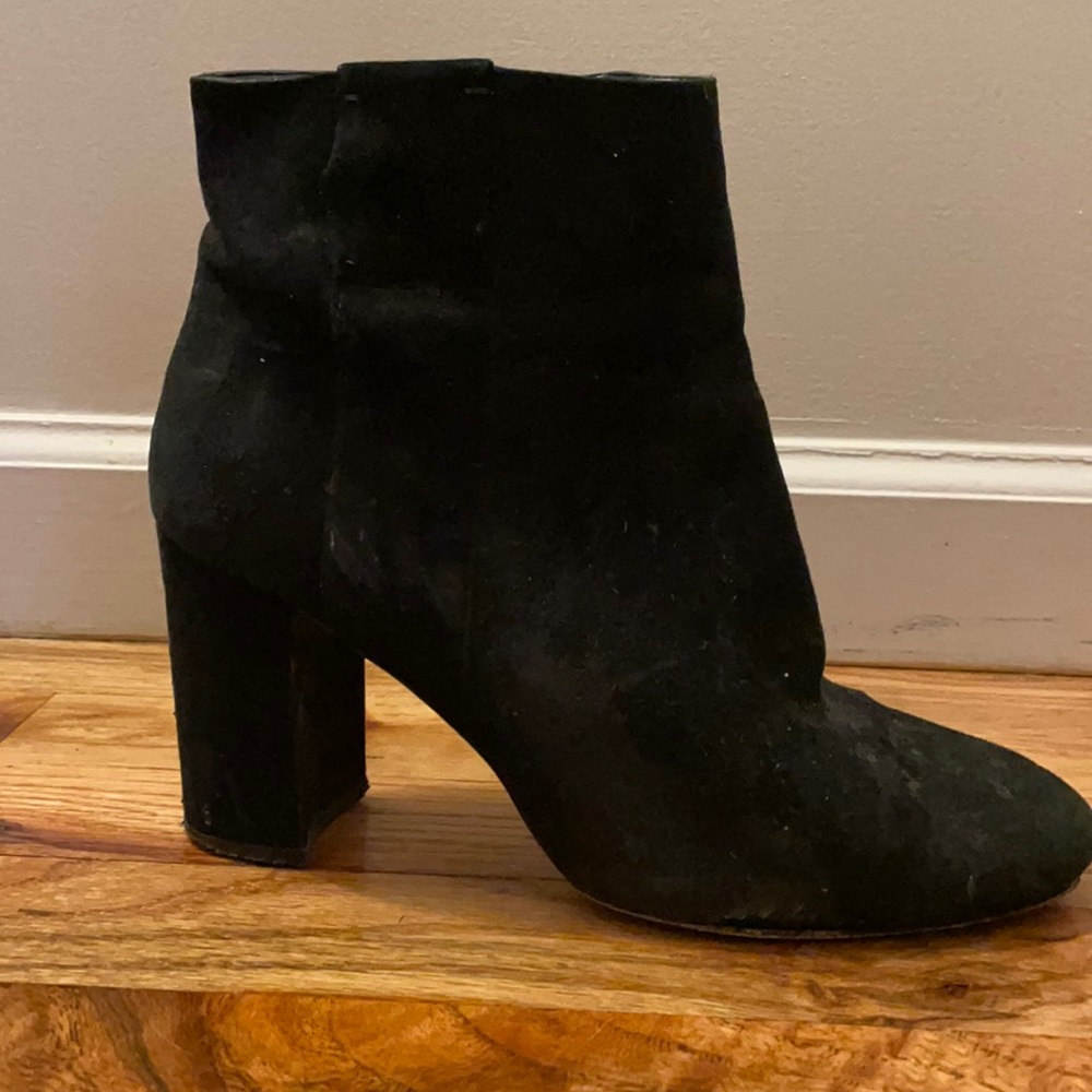 Nine West Black Suede Heeled Booties, Size 9